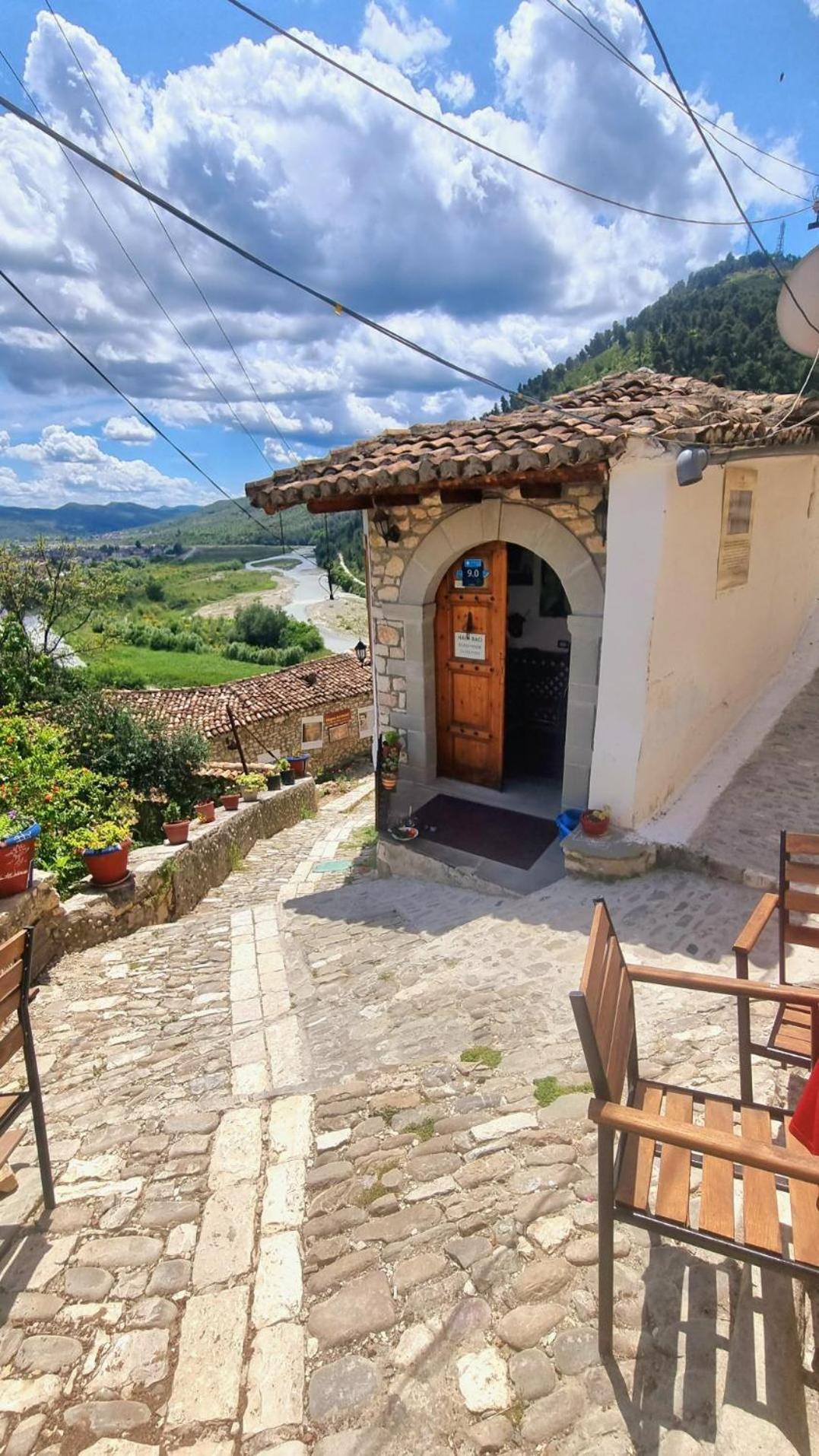Hava Baci Apartment Berat Exterior photo